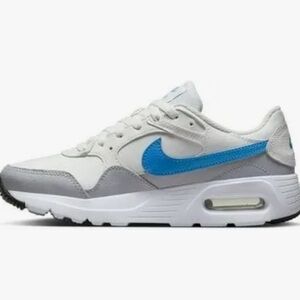 Women's Nike Air Max SC Shoes
Size 9